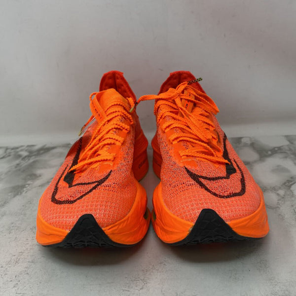 NIKE WOMEN'S SNEAKERS orange 6.5
