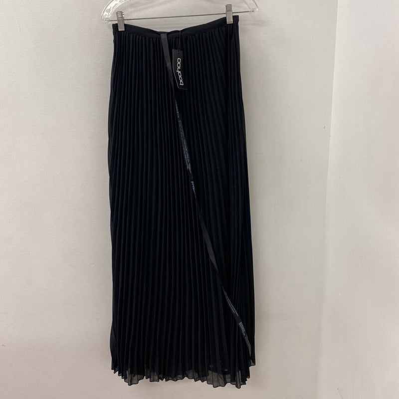 BOOHOO WOMEN'S SKIRT black 6