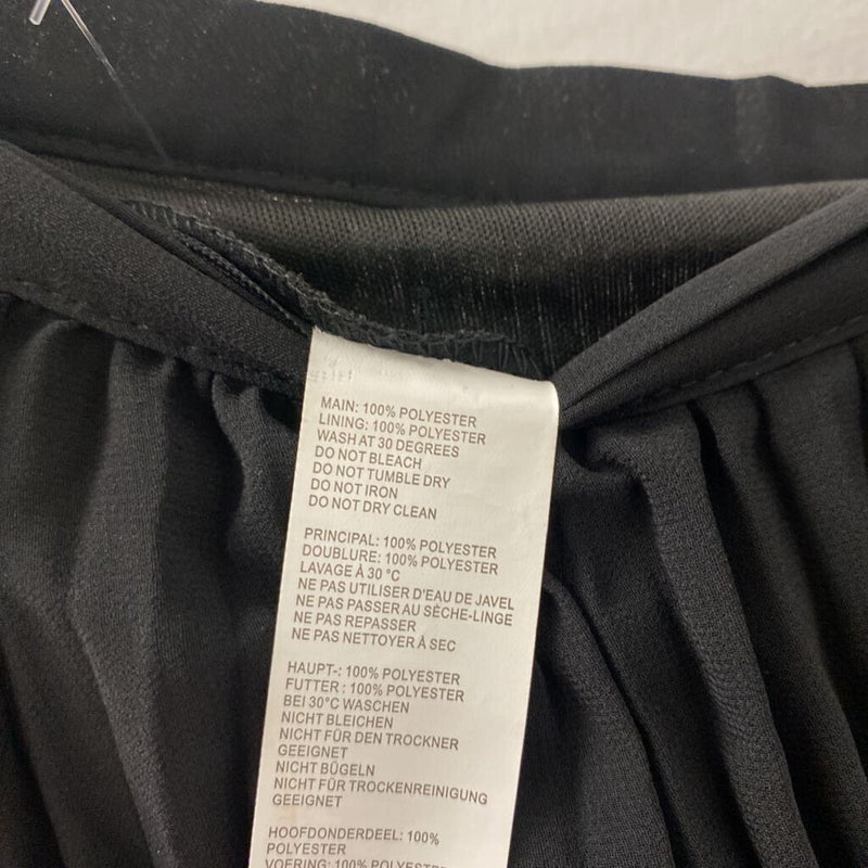 BOOHOO WOMEN'S SKIRT black 6