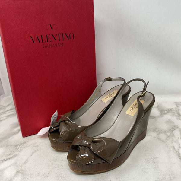 VALENTINO Garavani WOMEN'S SANDALS brown 37