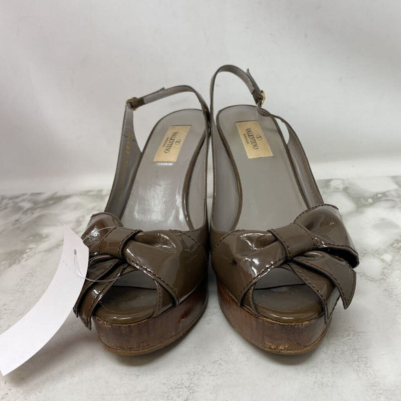 VALENTINO Garavani WOMEN'S SANDALS brown 37