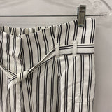 JUDITH & CHARLES WOMEN'S SHORTS white black stripe 6
