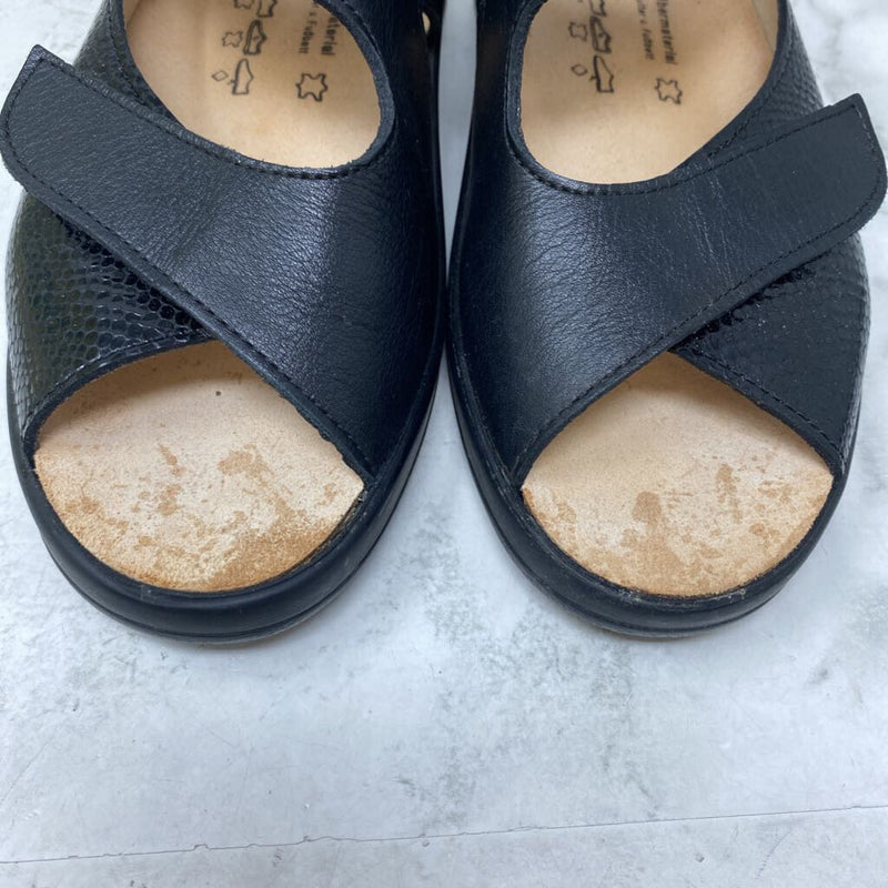 FINN COMFORT WOMEN'S SANDALS black 6.5