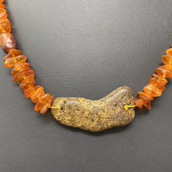 WOMEN'S NECKLACE brown amber
