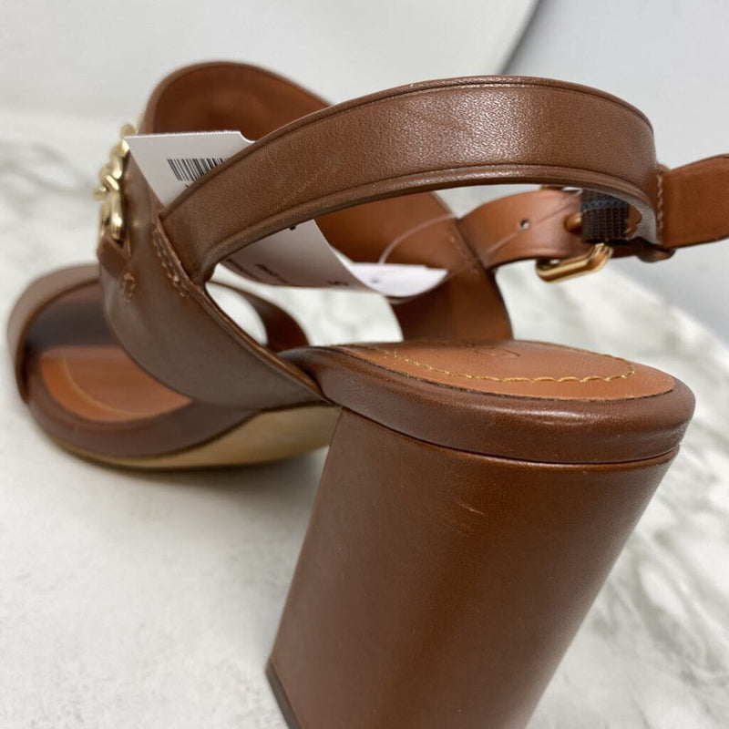 COACH WOMEN'S HEELS tan gold 5.5