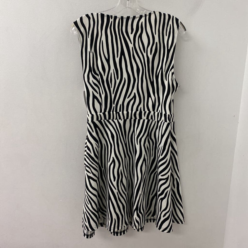 PAPILLON WOMEN'S DRESS white black animal print L