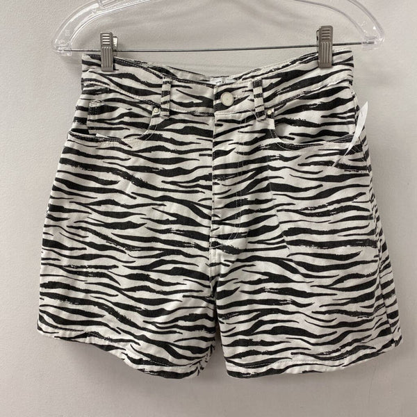 ZARA WOMEN'S SHORTS white black mix 6