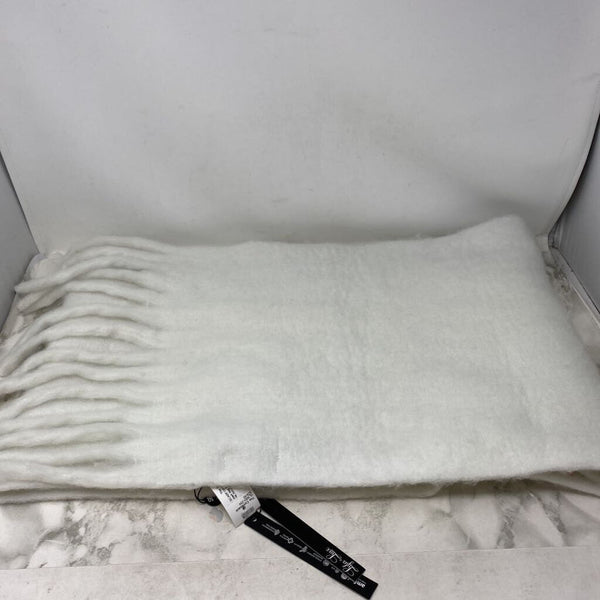 LYLA + LUXE WOMEN'S SCARF/SHAWL white