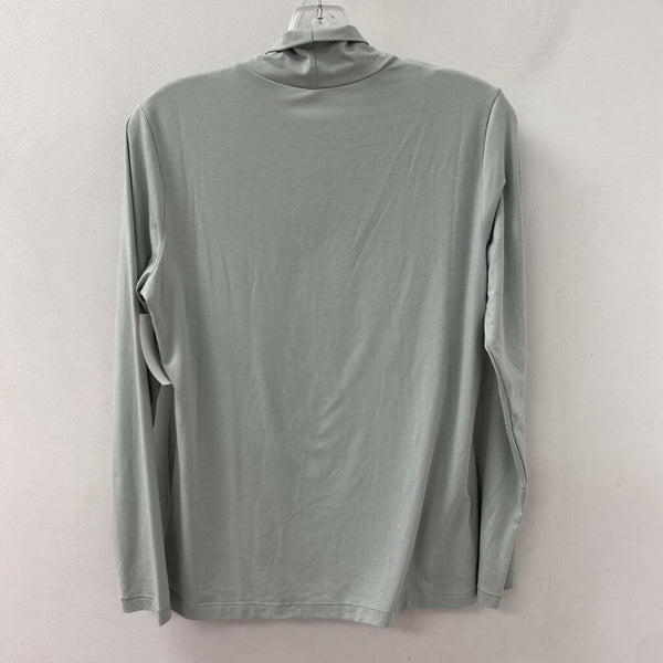 ATHLETA WOMEN'S TOP pale grey blue M