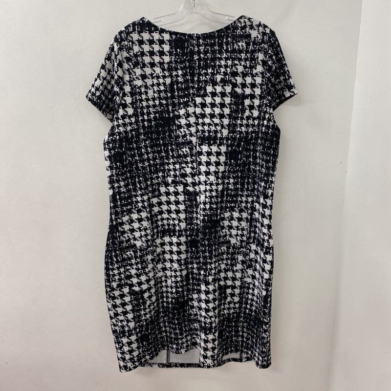 WOMEN'S PLUS DRESS black white houndstooth 3X