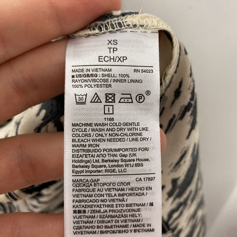 GAP WOMEN'S DRESS black white XS
