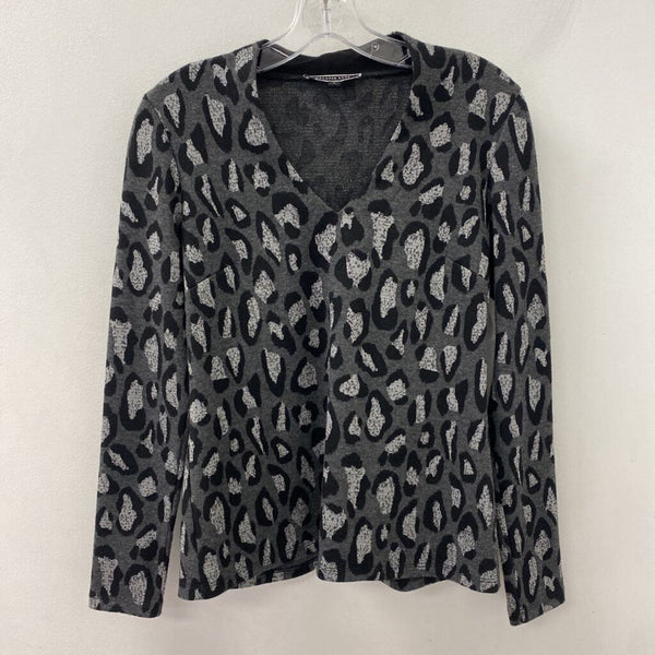 MELANIE LYNE WOMEN'S SWEATER leopard print with silver S