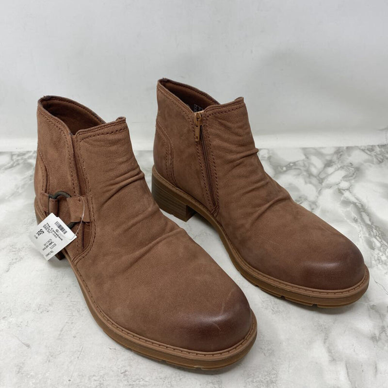 CLARKS WOMEN'S BOOTS brown 11