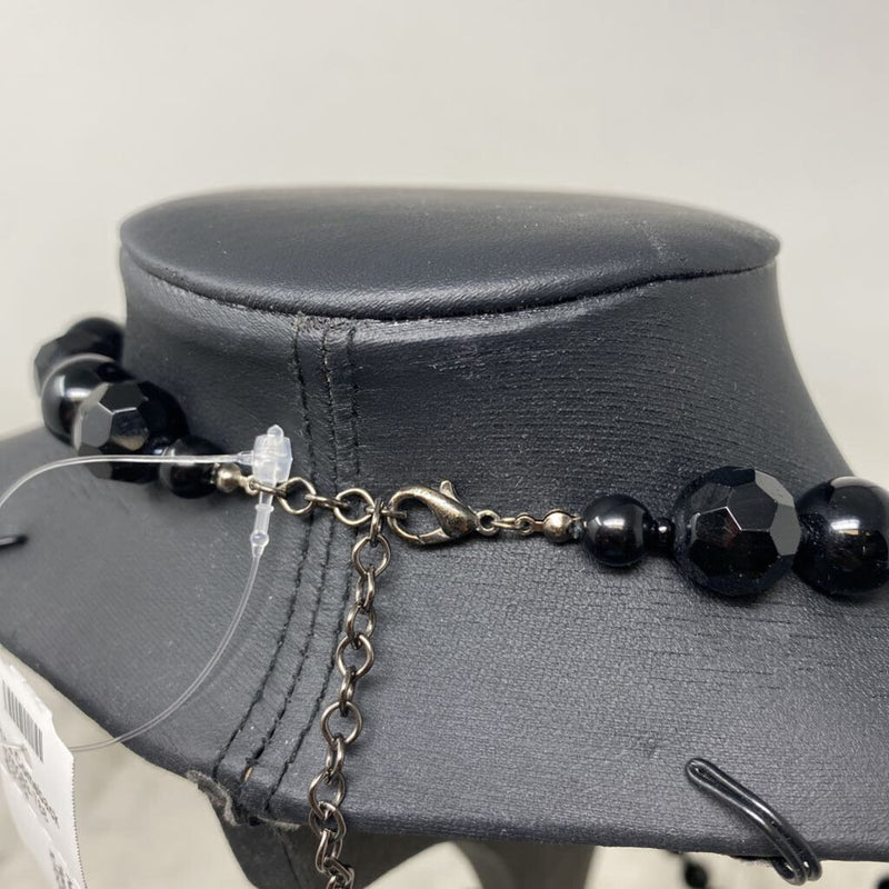 WOMEN'S NECKLACE black