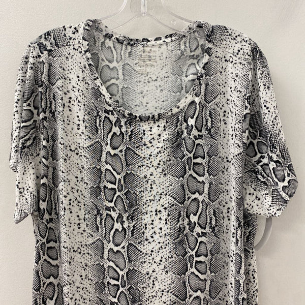 WOMEN'S PLUS TOP white black mix 2X