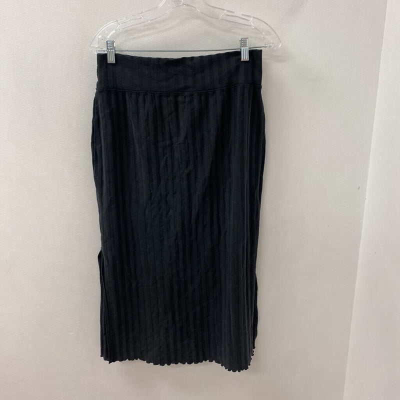 AERIE WOMEN'S SKIRT black M