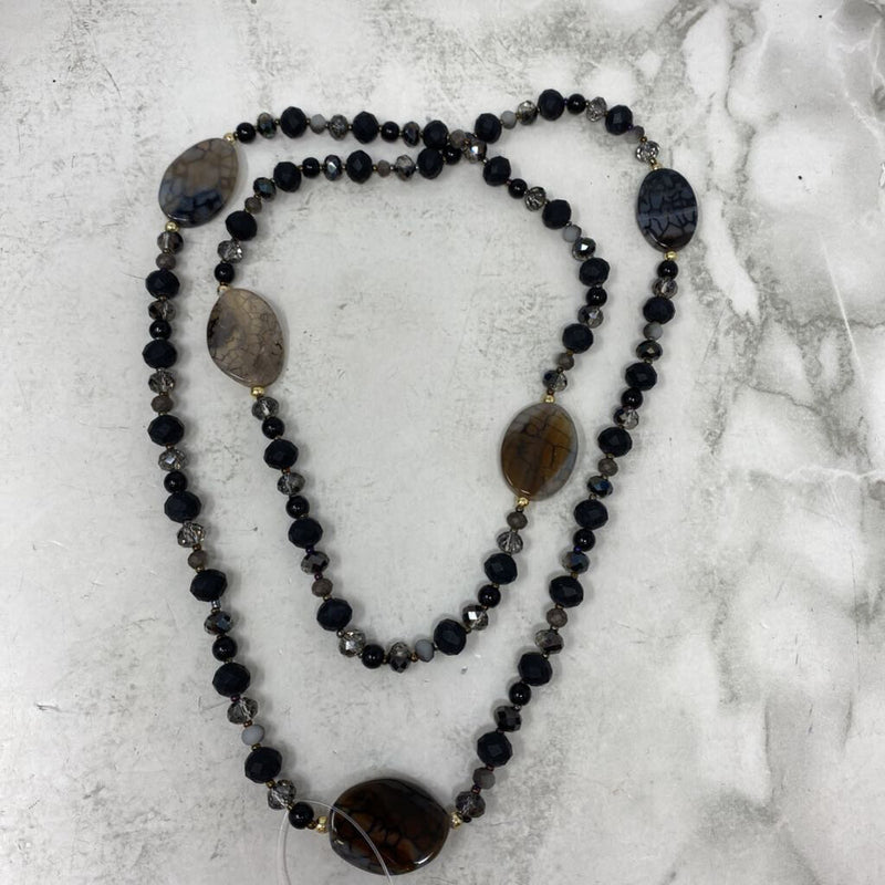 WOMEN'S NECKLACE black grey cream