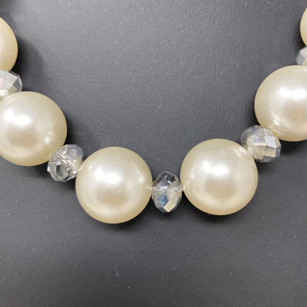 White House Black Market WOMEN'S NECKLACE white clear