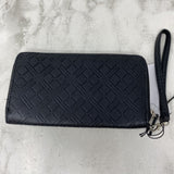 TAHARI WOMEN'S WALLET/WRISTLET black