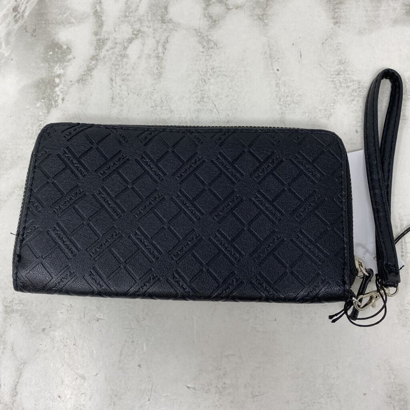 TAHARI WOMEN'S WALLET/WRISTLET black