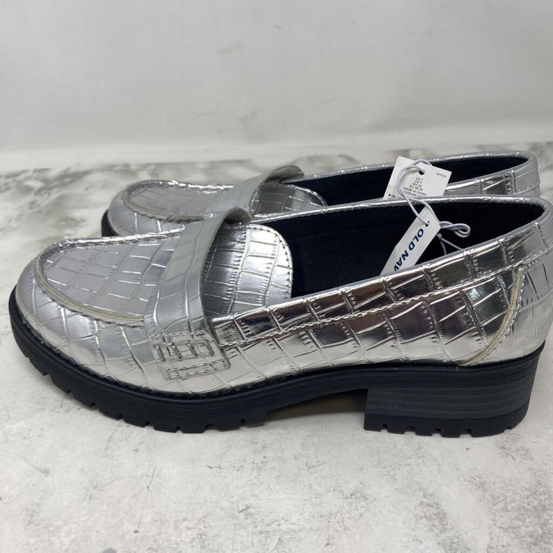OLD NAVY WOMEN'S FLATS silver 7