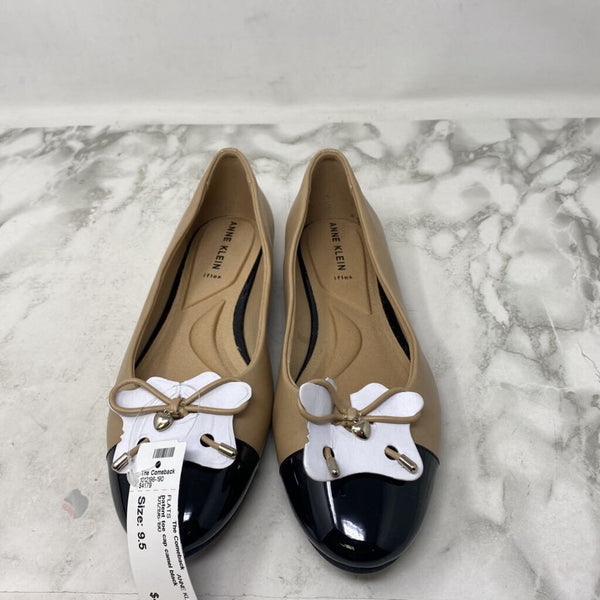 ANNE KLEIN WOMEN'S FLATS camel black 9.5