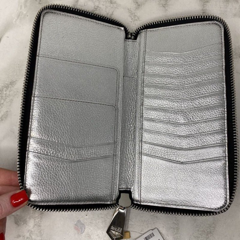 AIMEE KESTENBERG WOMEN'S WALLET/WRISTLET black