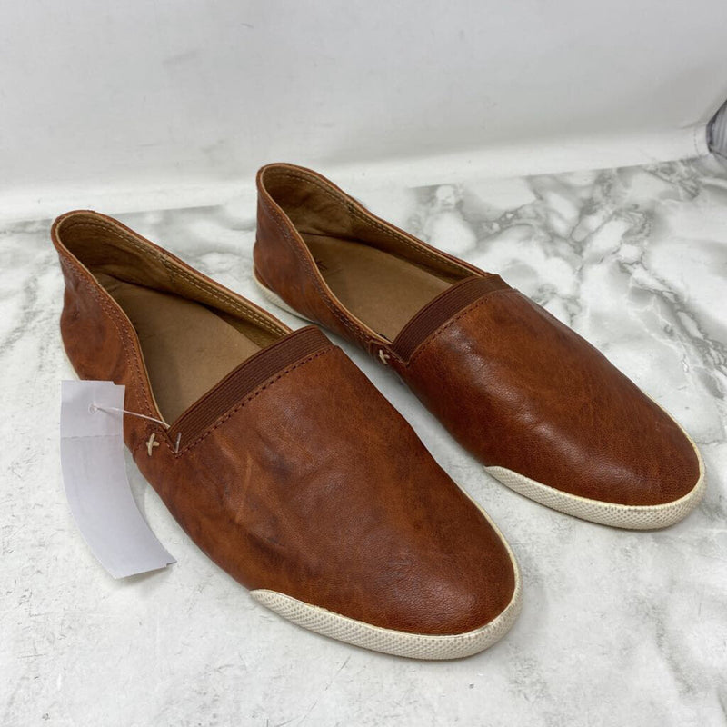FRYE WOMEN'S FLATS brown 9