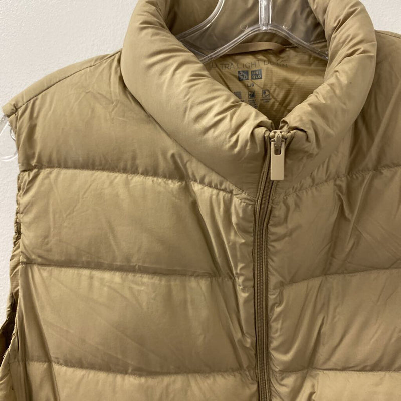 UNIQLO WOMEN'S VESTS OUTERWEAR gold L