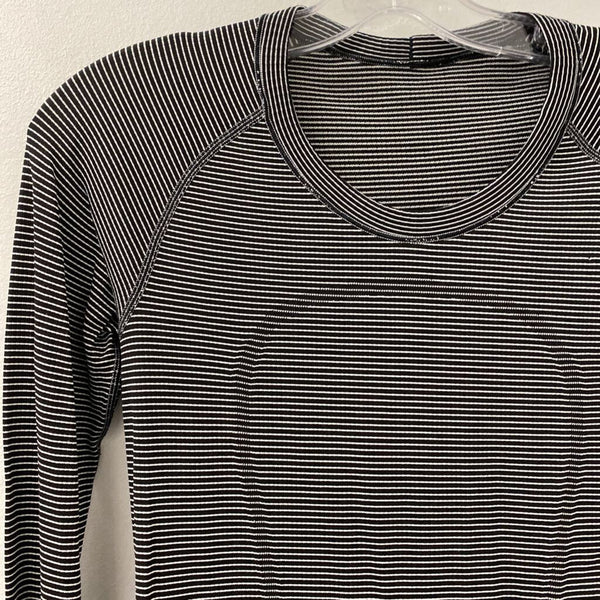 LULULEMON WOMEN'S ACTIVE TOP black white 6