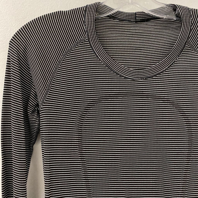 LULULEMON WOMEN'S ACTIVE TOP black white 6