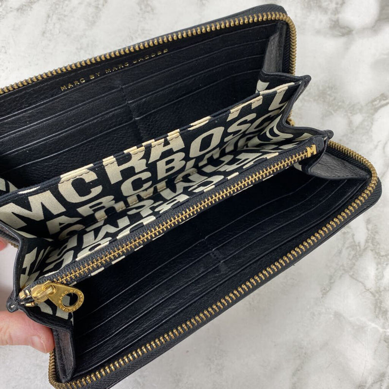 MARC by marc jacobs WOMEN'S WALLET/WRISTLET black