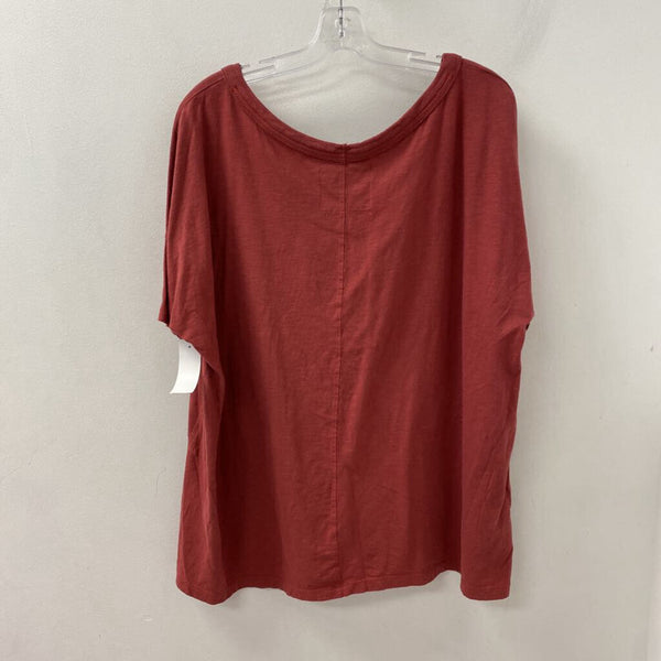 AERIE WOMEN'S T-SHIRT red L