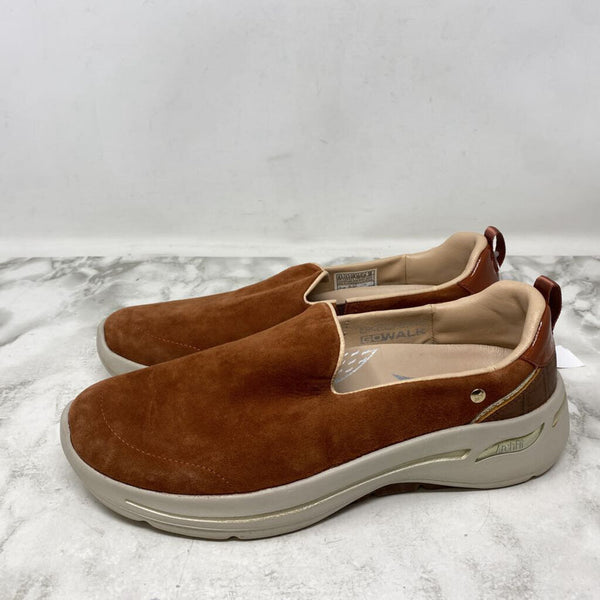 SKECHERS WOMEN'S FLATS camel 8.5