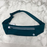 LULULEMON WOMEN'S BAG green