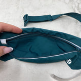 LULULEMON WOMEN'S BAG green