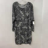 BRYN WALKER WOMEN'S TOP grey floral print M/L