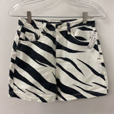 PRETTYLITTLETHING WOMEN'S SHORTS white black 2