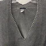 UNIQLO WOMEN'S SWEATER black white geo S