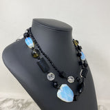 WOMEN'S NECKLACE black white