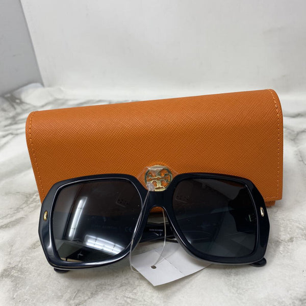 TORY BURCH WOMEN'S SUNGLASSES black